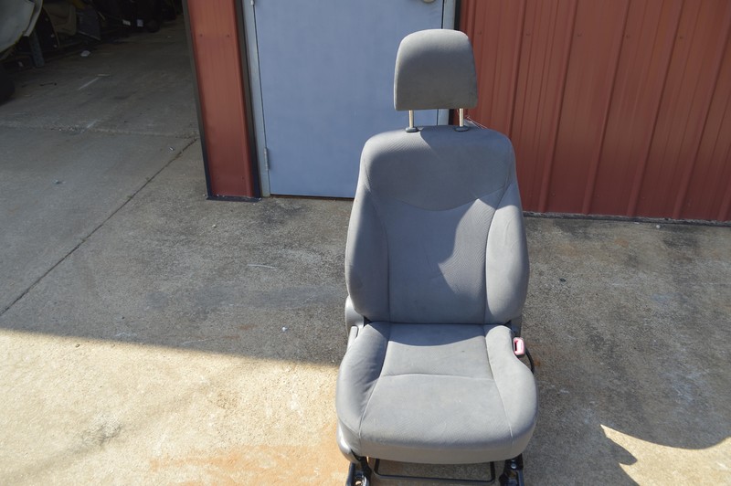 2010-2011 TOYOTA PRIUS FRONT RIGHT PASSENGER SIDE SEAT CLOTH GRAY COMPLETE OEM