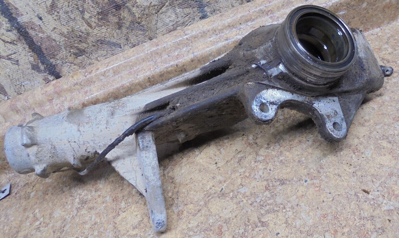 Polaris 350 L 350L 4x4 Trail Boss W938139 Front Right Hub Axle Housing Knuckle