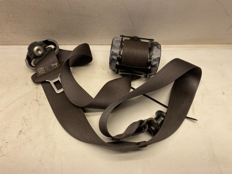 2013-2017 BUICK ENCLAVE LEFT REAR 2ND ROW SEATBELT RETRACTOR ASSEMBLY BROWN OEM
