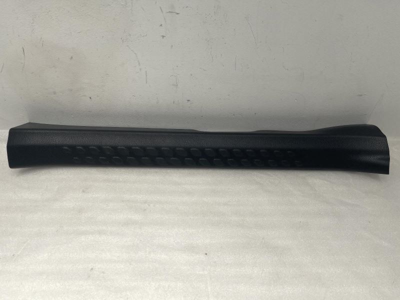 19 TOYOTA C-HR LEFT FRONT DOOR SILL FRONT PLATE BLACK TC:FC20 JAPAN BUILD 53193