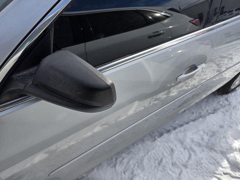 Driver Front Door VIN 1 4th Digit Limited Adhesive Fits 14-16 MALIBU 3646025
