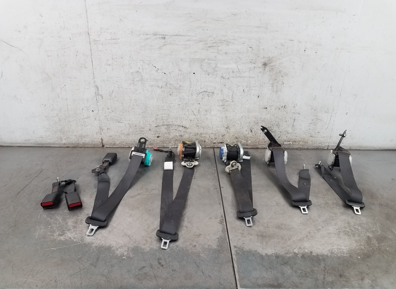 2012 Subaru Impreza WRX Seat Belt Set #2433 S2