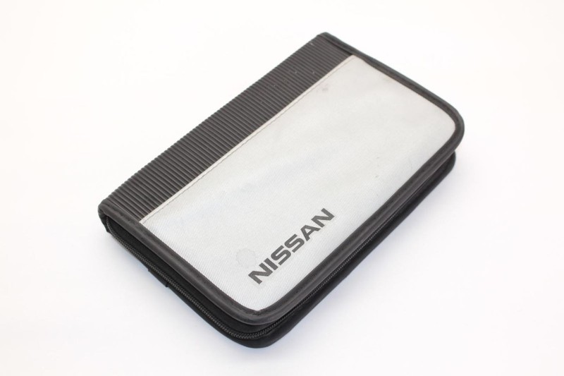 2006 Nissan 350Z 3.5L Coupe Owners Manual with Case