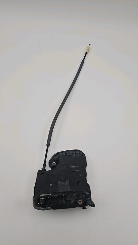 21 Chevrolet Silverado 1500 Crew Left Driver Front Door Lock Latch OEM