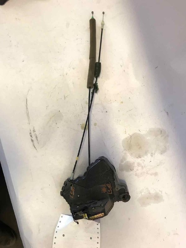Front Door Latch TOYOTA CAMRY Left 02 03 04 05 06