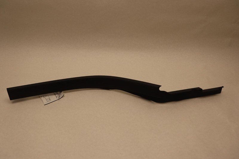 2011-2012 RAM 1500 2500 3500 CREW CAB REAR RIGHT SIDE DOOR SILL SCUFF PLATE OEM
