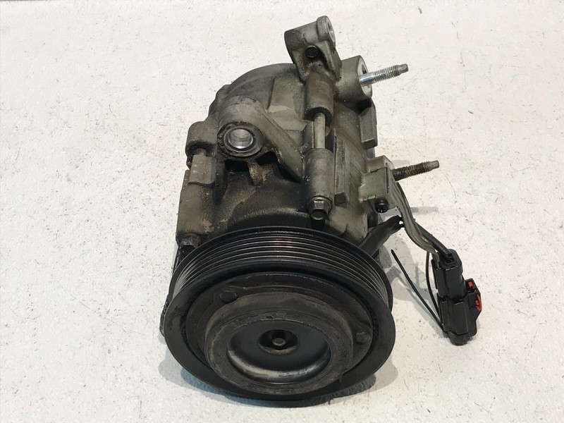 06-07 Jeep Liberty A/C Compressor OEM 55111400AA