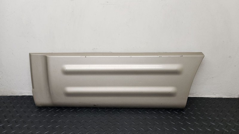 03-06 Ford Expedition Rear Left Door Molding Eddie Bauer OEM 5L1Z-7825557-AAB