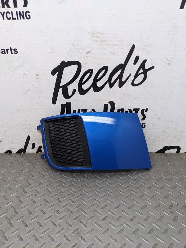 Subaru Impreza WRX Right Front Bumper Grille Grill 1157404