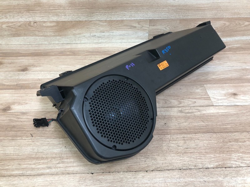 MERCEDES BENZ OEM W251 R320 R350 R500 REAR TRUNK SUBWOOFER BASS SUB WOOFER 4