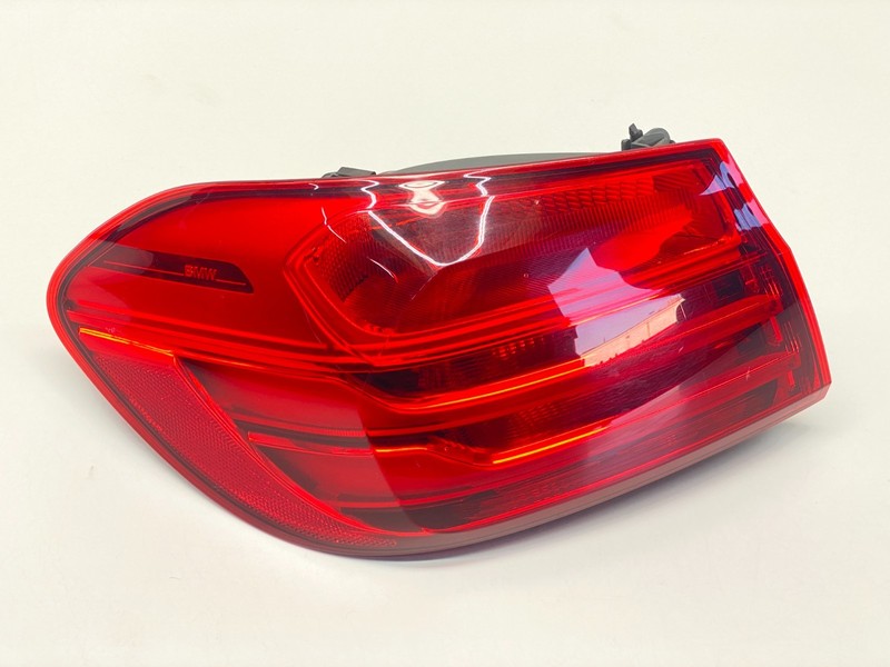 14-17 BMW F32 F36 F82 4 Series M4 Rear Left Side Outer Trunk Lid Taillight OEM✅
