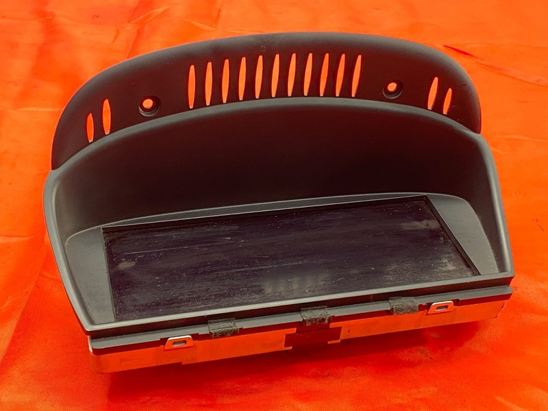 BMW E88 E90 E92 E60 E63 CIC Navigation On-Board Monitor Display Screen OEM NOTE*