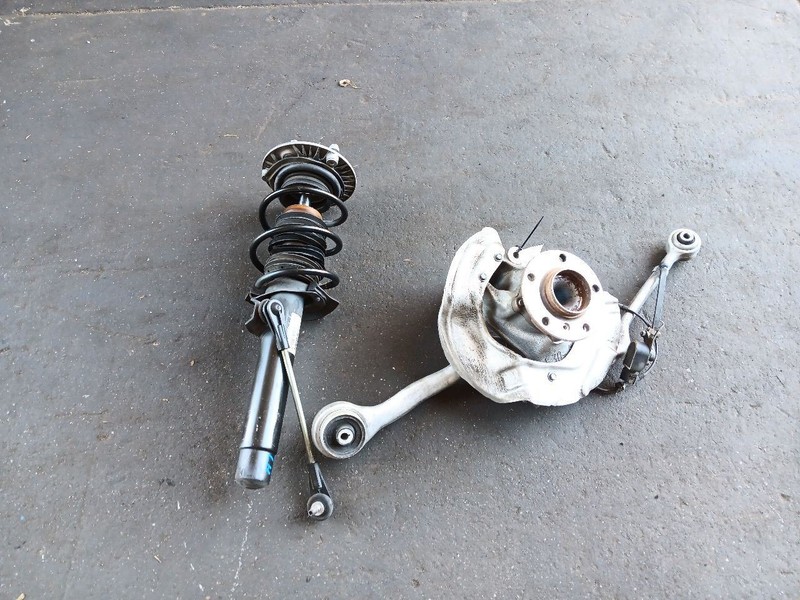 12-18 BMW F30 320i 328i 330i Left Front Suspension Spindle Knuckle Control Arm