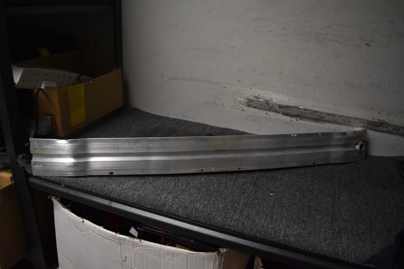 2009-2017 AUDI Q5 PREMIUM REINFORCEMENT BAR FACTORY OEM