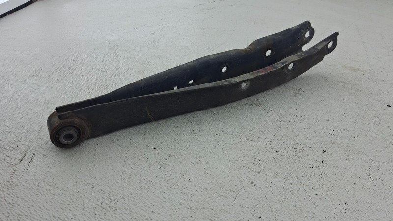 2015 - 2019 SUBARU OUTBACK REAR RIGHT SIDE LOWER CONTROL ARM OEM