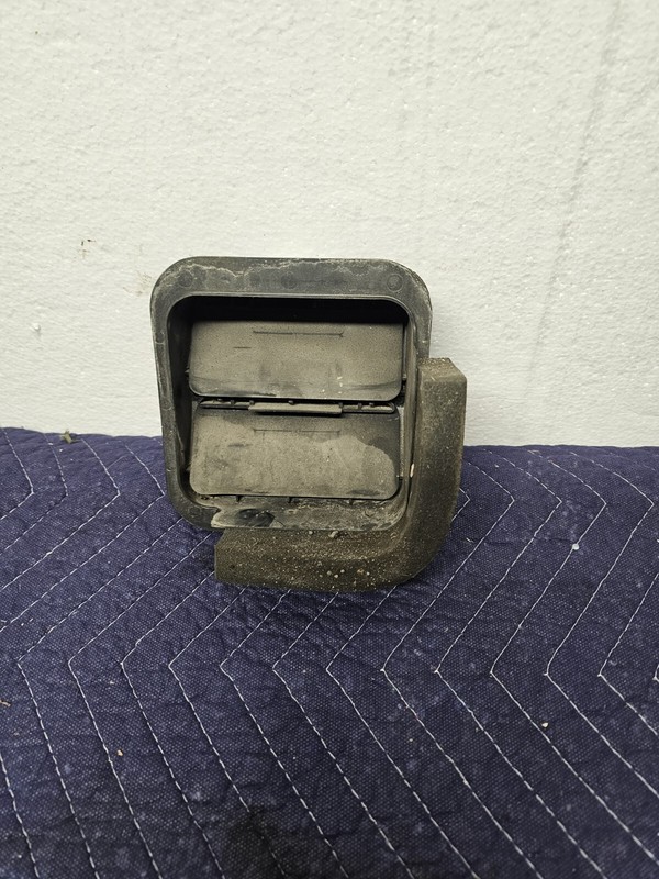 08-14 Subaru Impreza WRX OEM Quarter Panel Trunk Pressure Vent