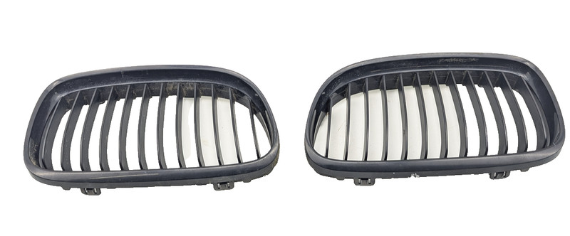 ✅ 09-12 OEM BMW E90 335I Front Bumper Grill Black Pair OEM