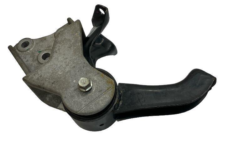 Mitsubishi Outlander Sport engine mount 2018 engine frame mount 2.4L FWD OEM