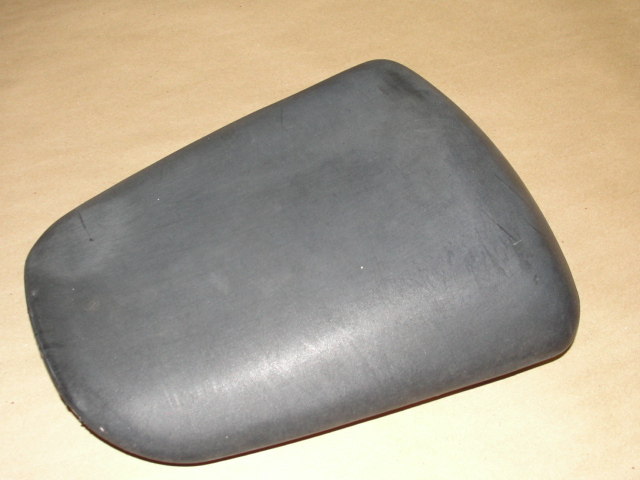 99 KAWASAKI ZX 600-G REAR PASSENGER SEAT ZX600