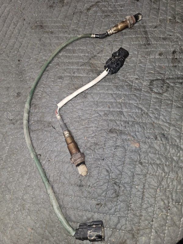 2015 Ford Escape 2.0 O2 Sensor Front Rear SET