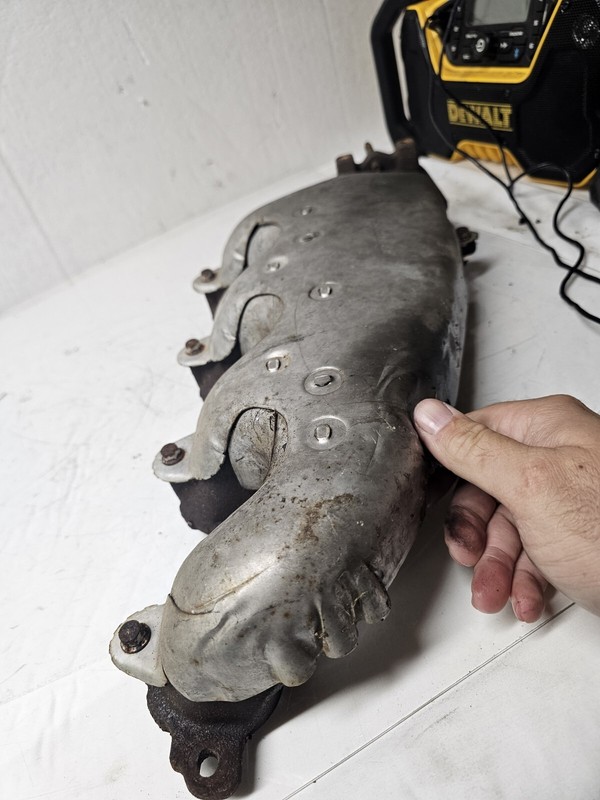 Driver Left Exhaust Manifold 5.3L Front Fits 06-09 IMPALA 1437552