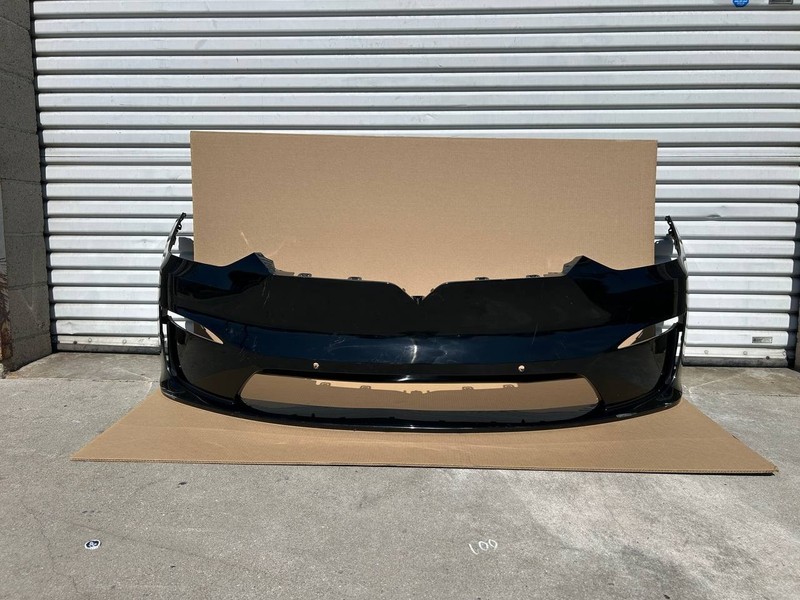 ✅2021-2023 Tesla Model X Front Bumper Cover OEM broken tab