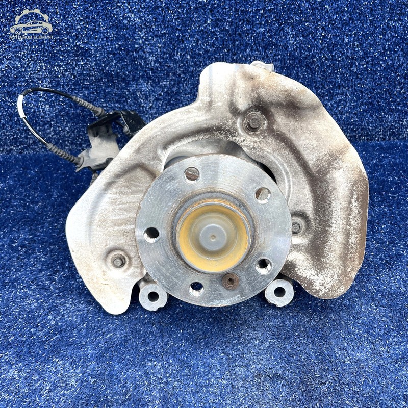 2014-17 BMW i3 REX Front Right Steering Knuckle Spindle Hub Bearing OEM 6852160