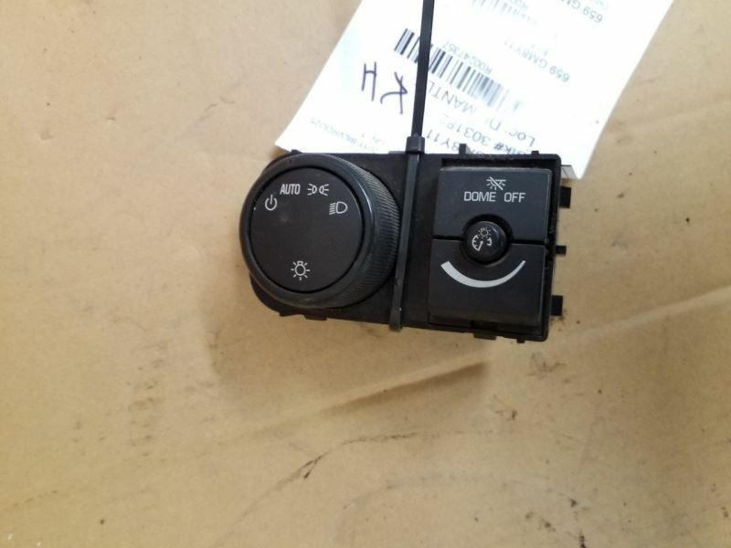 SILVRDO25 2011 Dash/Interior/Seat Switch 247357