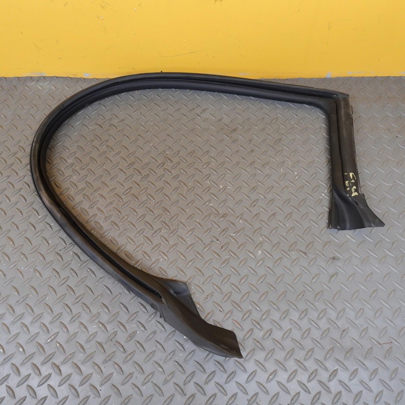 2022-2025 SUBARU BRZ LEFT SIDE DOOR WEATHERSTRIP UPPER SEAL OEM 63511CC010