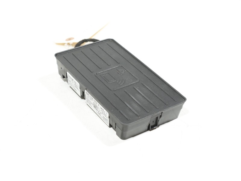2017-2019 Audi Q7 Center Console Wireless Charging Control Module OEM