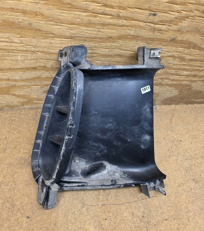 2017 2018 Kia Forte Front Bumper Grille-Air Duct Right 86568B0000 OEM