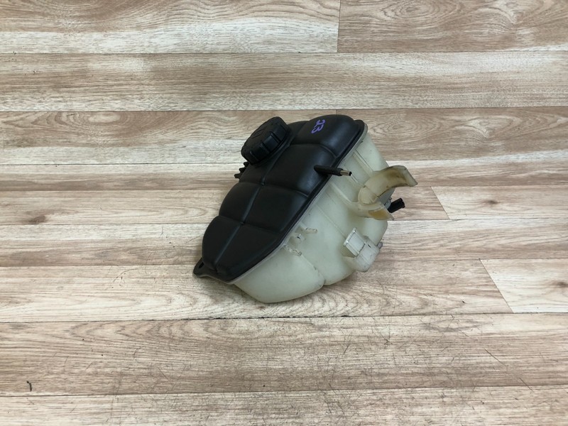 MERCEDES BENZ W203 W209 C230 CLK500 OEM FRONT RADIATOR COOLANT EXPANSION TANK