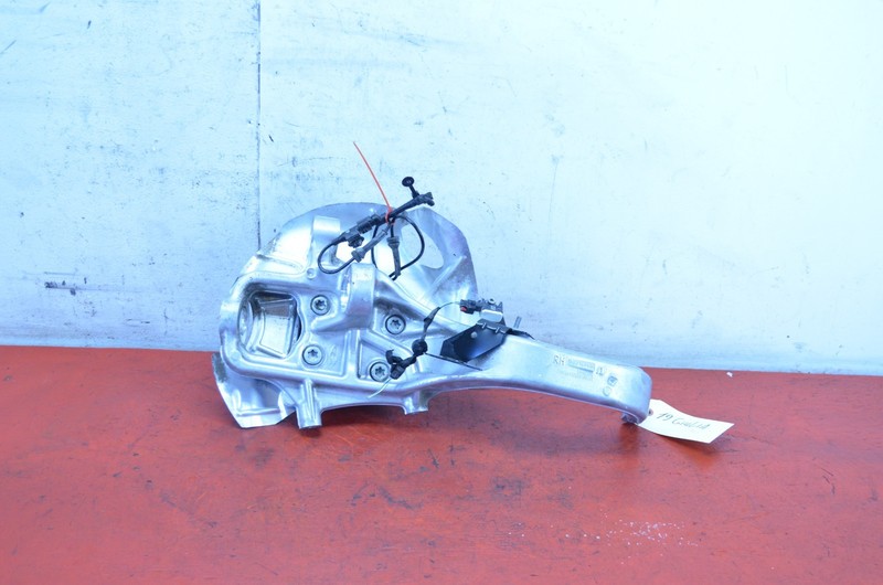 17-21 ALFA ROMEO GIULIA FRONT RIGHT PASSENGER SPINDLE KNUCKLE HUB BEARING OEM