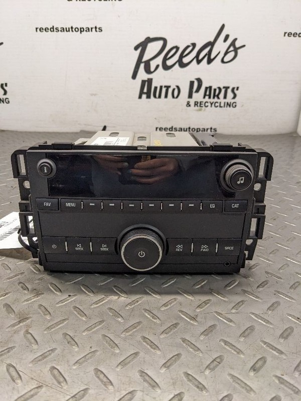 Audio Equipment Radio AM-FM-MP3 Fits 15-24 EXPRESS 2500 VAN 1185128