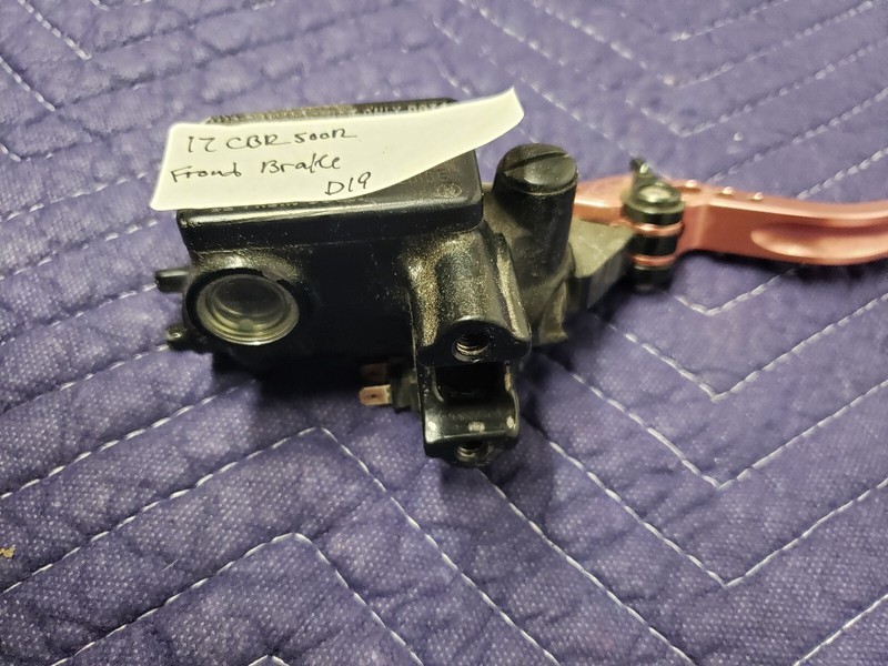 16-20 HONDA CBR500RFRONT BRAKE CALIPER W MASTER CYLINDER - LOW MILES