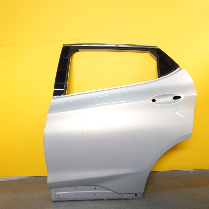 2018-2023 CHEVROLET BOLT EV REAR LEFT SIDE DOOR SHELL OEM 42598839