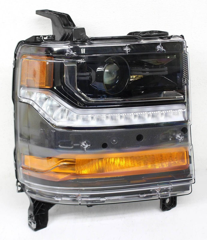 OEM Right Passenger Side HID Headlamp For 2016-19 Chevy Silverado 1500 84356947
