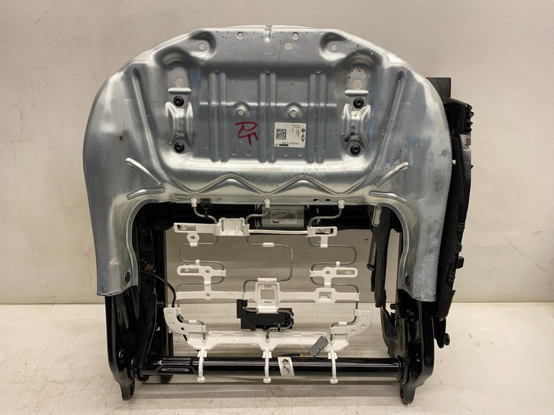 2016-2019 BMW X1 RIGHT PASSENGER FRONT SEAT POWER TRACK BASE OEM