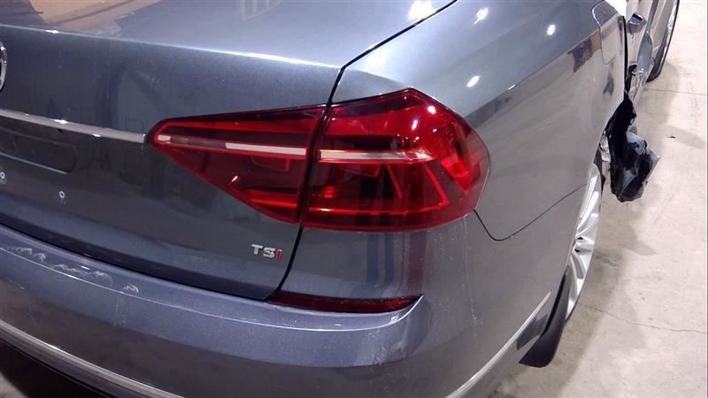 Passenger Tail Light Sedan Incandescent Fits 16-19 PASSAT 3161453