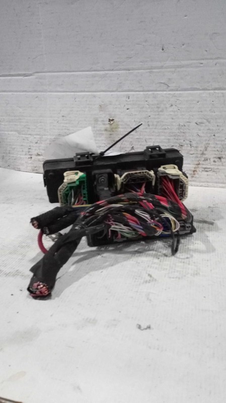 2016 Jeep Patriot Integrated Power Module OEM 68289248AA Used 110K Miles