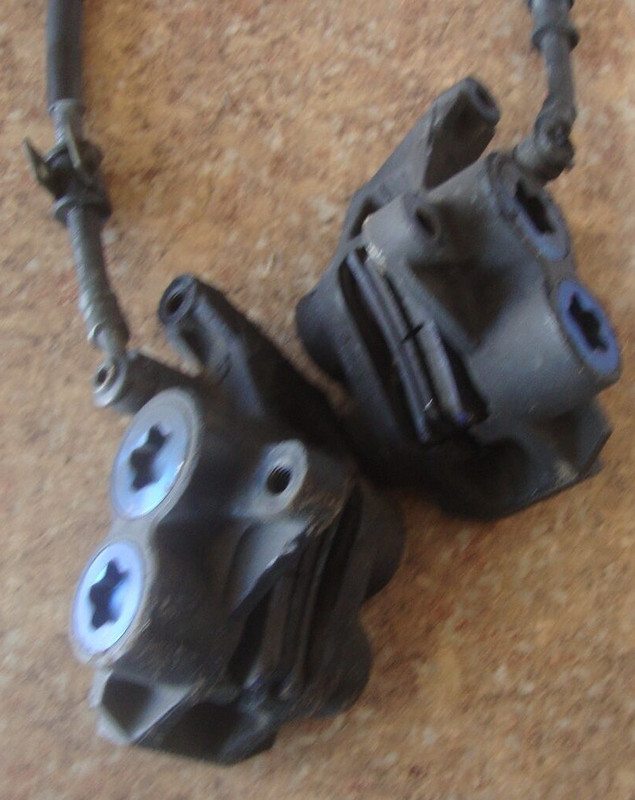 2002 Yamaha YZFR6 YZFR6L YZF R6 YZFR R600 R 6 Front Disk Brake Calipers Line H10