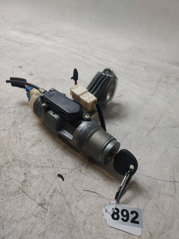 2006-2011 Hyundai Accent Ignition Lock Cylinder Switch Assembly OEM key