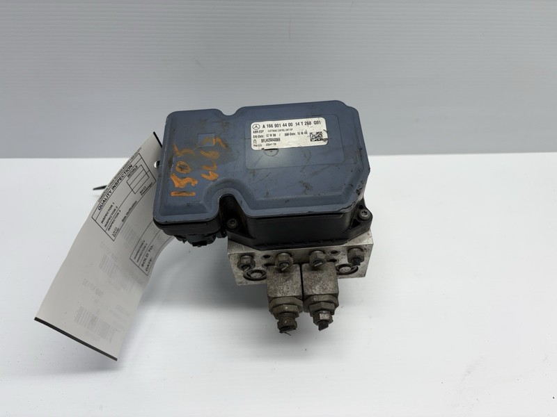 12-15 Mercedes W166 ML63 GL63 AMG ABS Anti Lock Pump Brake Module OEM
