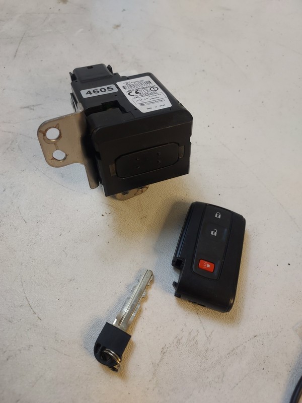 2004-2009 Toyota Prius 1.5L Ignition Starter Smart Key Immobilizer With Key OEM