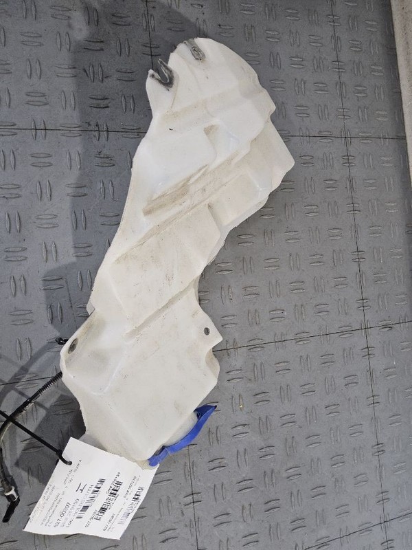 Wash Reservoir Fits 15-17 FORD F150 PICKUP 3416695