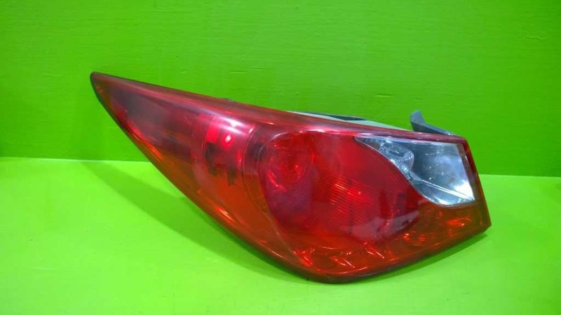 11 12 13 14 SONATA DRIVER LEFT QUARTER MOUNTED TAILLIGHT LAMP OEM 2419-49