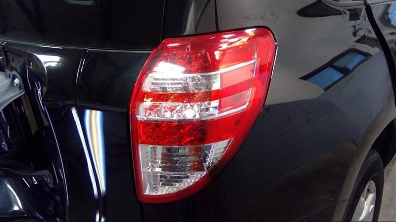 Passenger Right Tail Light Fits 09-12 RAV4 3368046