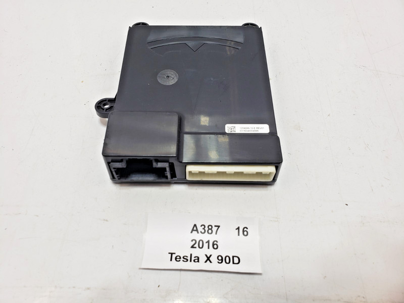 ✅ 16-23 OEM Tesla Model X Rear Left 2nd Seat Control Module Computer