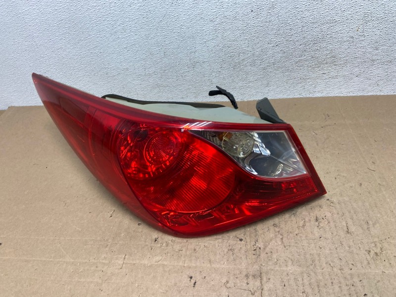 2011 2012 2013 Hyundai Sonata Left Driver LH Side Tail Light AE6565 LK