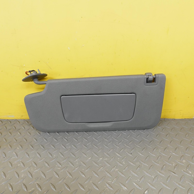 2019-2025 GMC SIERRA 1500 Front Windshield Left Sun Visor Oem 84316845 84637505